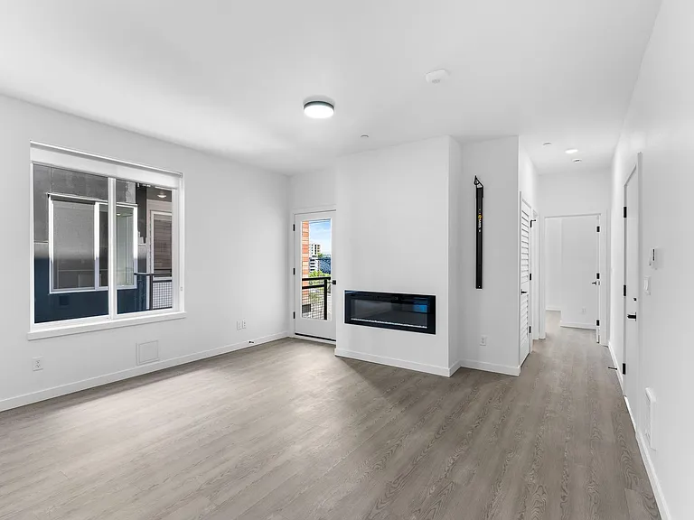 **4 Weeks Free Rent Upon Move In** | New Construction - Minutes From Downtown Pdx — Photo 26