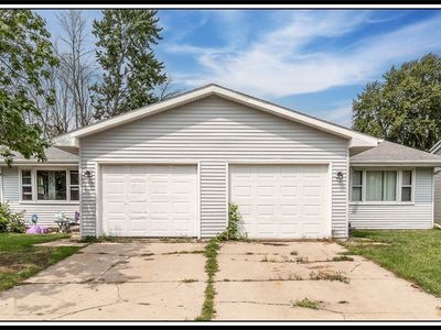 1124 Woodland Dr, Menasha, WI, 54952