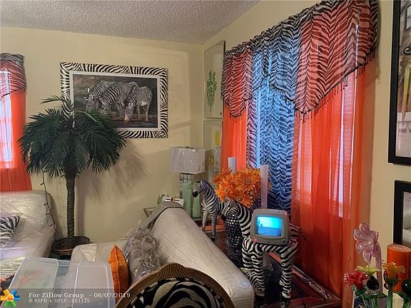 4th image of 2940 NW 10th Ct