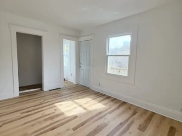 2859 Marshall Ave, Cincinnati, OH 45225