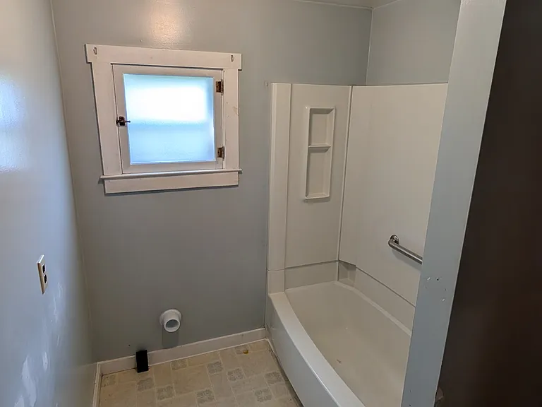 8 Adams St #1 — Photo 7