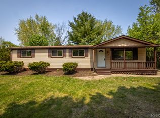 420 6th St, Marysville, MI