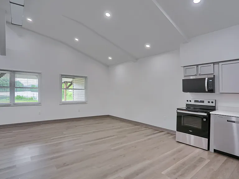 124 Kathleen Dr #5 — Photo 23