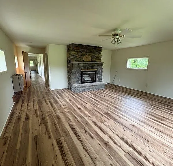 1360 Farm View Rd — Photo 8