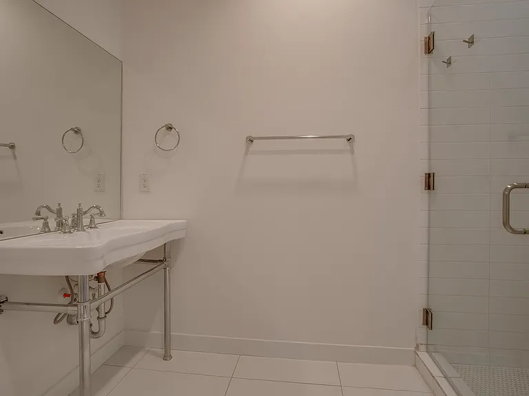 602 Finley Ct — Photo 25