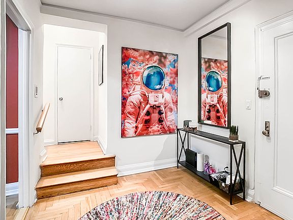 5th image of 310 E 12th St APT 2A