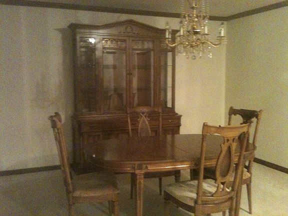 3rd image of 5501 Lincoln Ave Unit 409