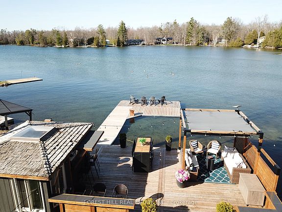 4th image of 3708 Portage Bay Rd