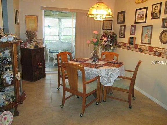 4th image of 1906 Canterbury Ln Unit 4
