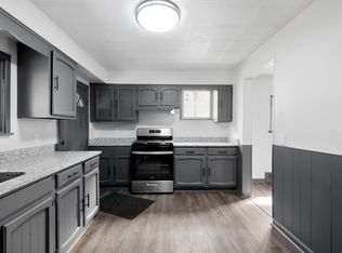 915 Woodward Ave, Mc Kees Rocks, PA 15136