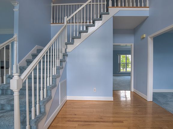 5th image of 2326 Amber Glen Dr