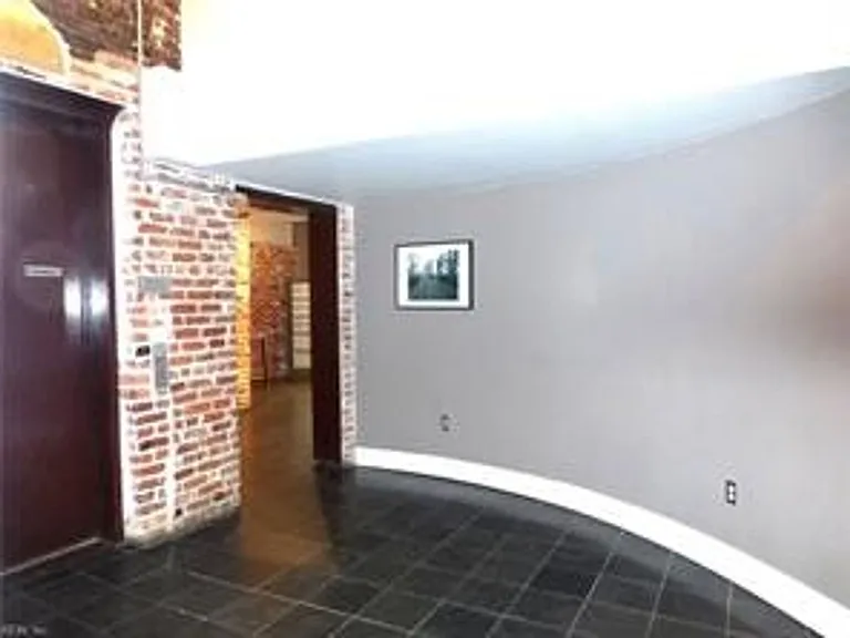 500 Granby St #2D — Photo 9