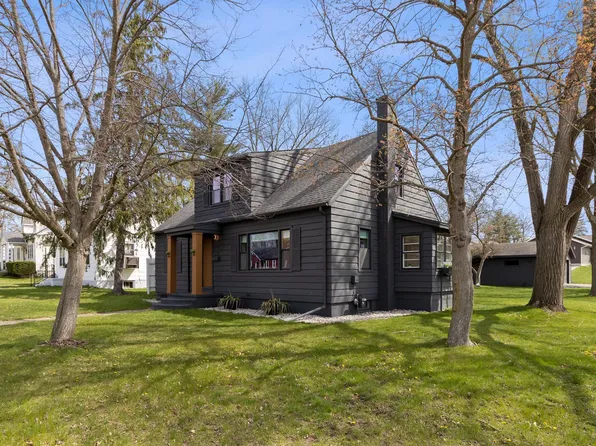 1002 Bowman Rd, Wisconsin Dells, WI 53965