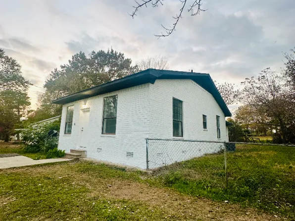 503 Cannon St, New Boston, TX 75570