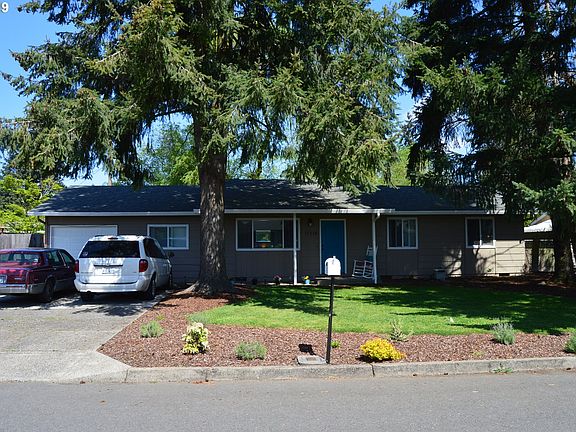 2nd image of 12110 NE 2nd St
