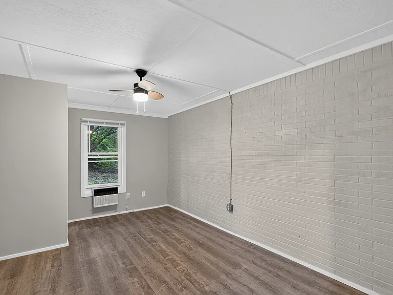 2387 Garden Ct — Photo 25
