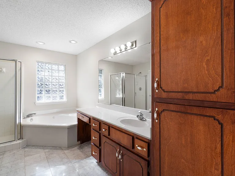 4591 Scarlet Dr — Photo 21