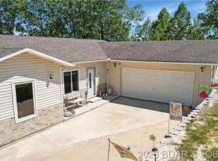 32 Seven Ridges Rd, Camdenton, MO 65020