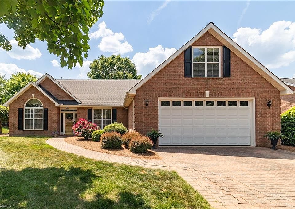 1st image of 4752 Barrington Place Ct