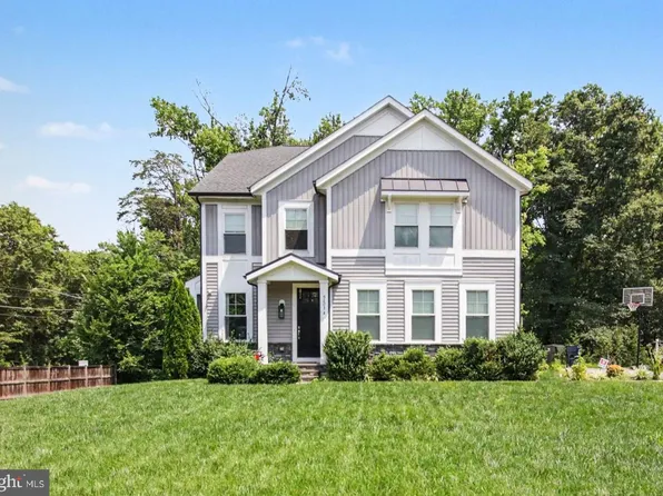 9203A Forest Haven Dr, Alexandria, VA 22309