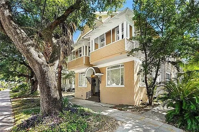 2 bed, 2.0 bath, 1072 sqft, $1,450 — Photo 1
