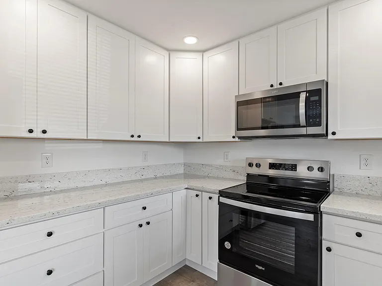 630 Kailana St — Photo 16