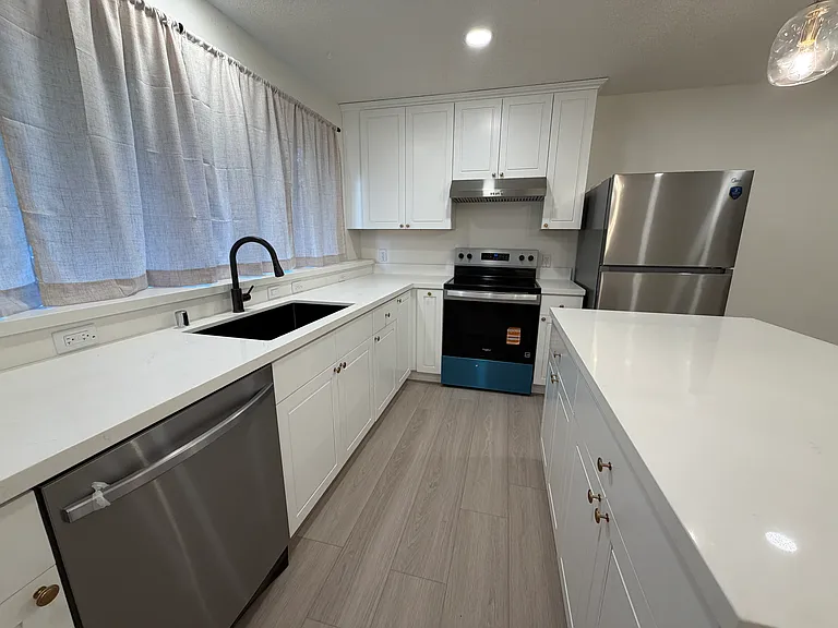 3464 Michael Dr #3466 — Photo 8