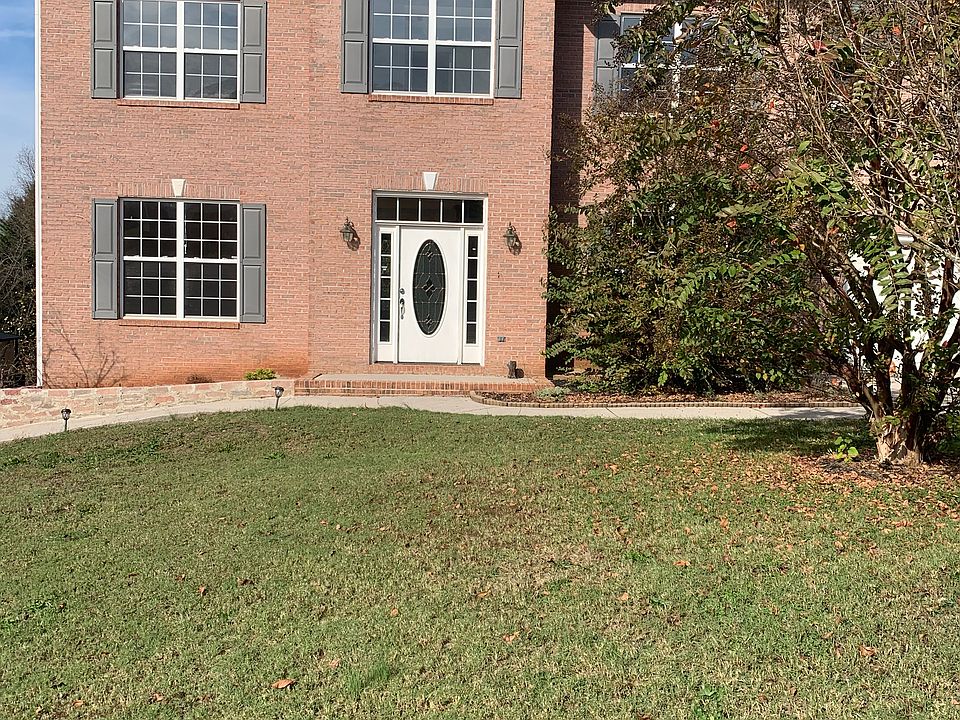1st image of 1217 Dreamview Ln