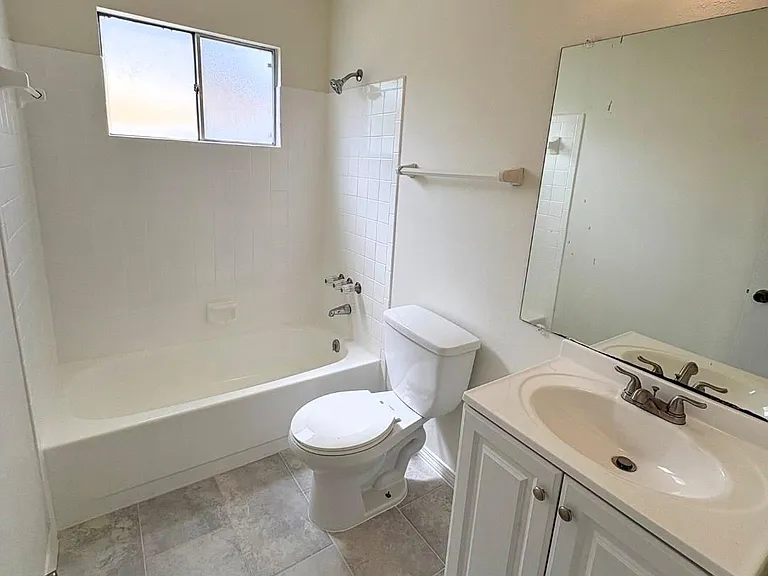 24022 Spring Briar Ln — Photo 11