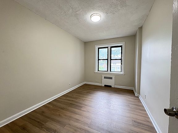 5th image of 30 Van Velsor Pl #1G