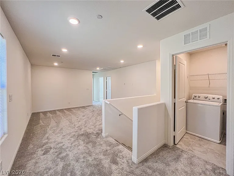 3140 Segesta Ave — Photo 17