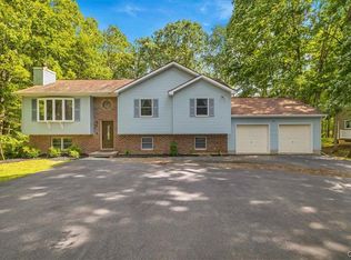 2145 Sassafras Ln, Kunkletown, PA 18058