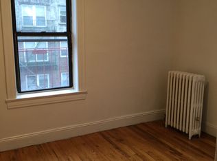 2312 36th St #3, Astoria, NY 11105