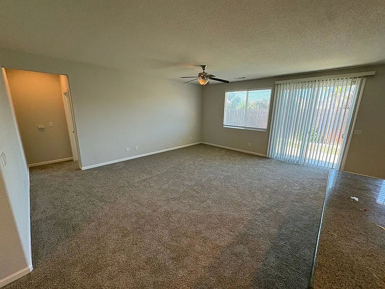 1332 Tuolumne Way — Photo 5