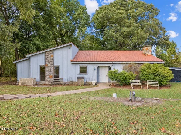 462 Camp Trailee Road, Dudley, NC 28333