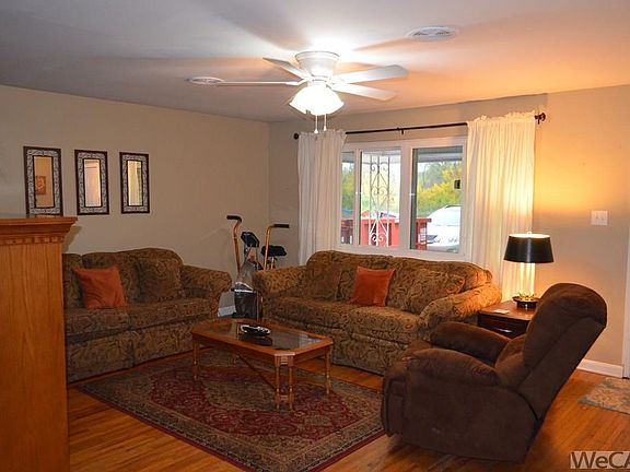 3rd image of 2802 Wells Dr