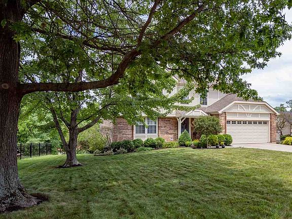 2nd image of 222 Farmington Dr