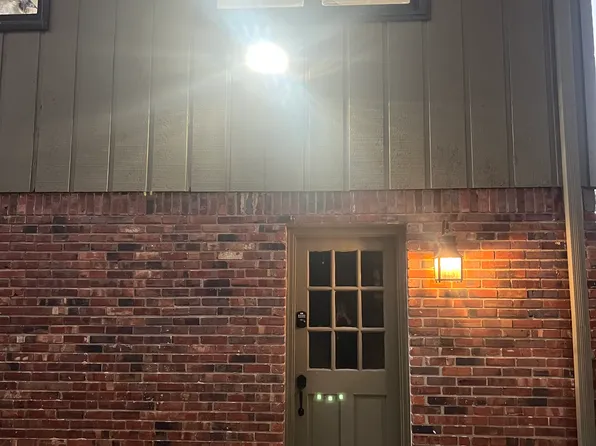 6684 Keswick Dr, Riverdale, GA 30296