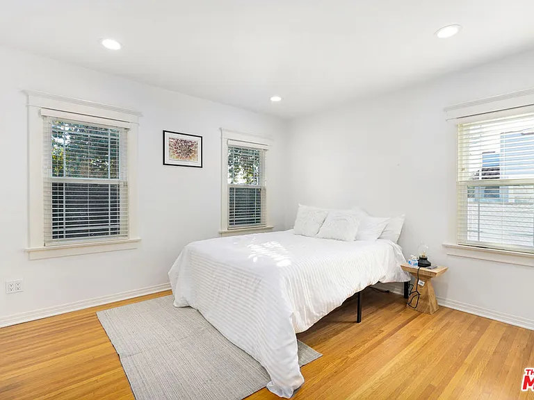 801 N Laurel Ave — Photo 11