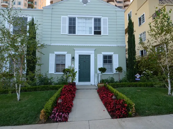 Ashton Apartments - 10559.5, 10559 1/2 Ashton Ave, Los Angeles, CA 90024