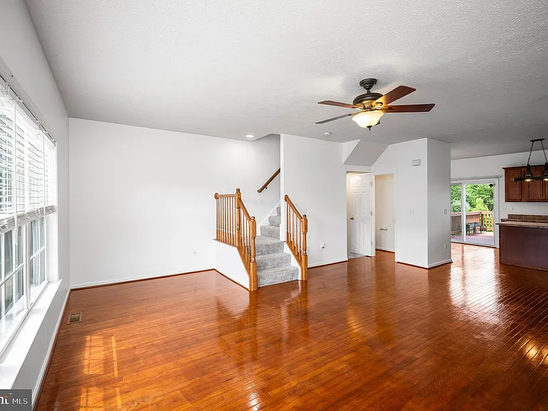 104 Stingray Ct — Photo 7
