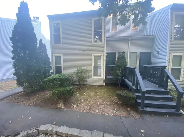22 Glenview Dr #22, Cromwell, CT 06416