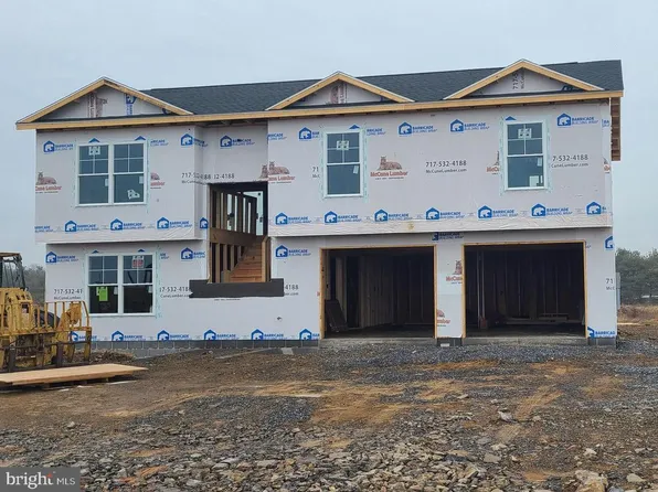 250 Grove Dr, Shippensburg, PA 17257
