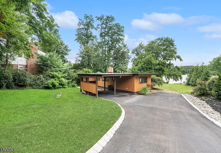24 Fayson Lake Rd — Photo 4