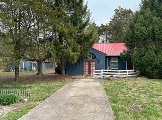 9410 Wolfe Cemetery Rd, Georgetown, IN 47122