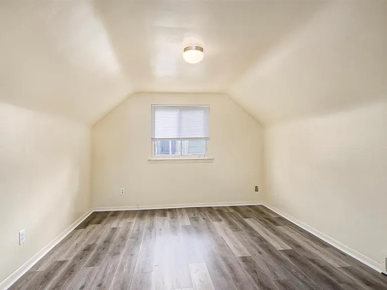 14824 Myola Ave — Photo 9