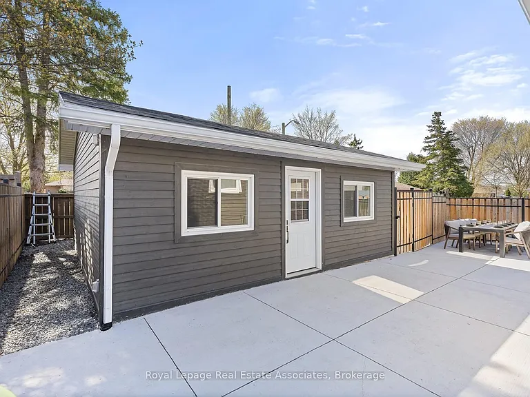 37 Windsor Rd — Photo 26