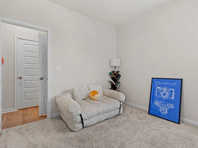 8306 Haflinger Dr — Photo 25