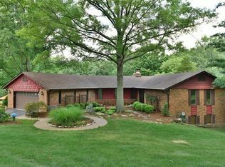 2583 Brush Creek Rd, Saint Louis, MO 63129
