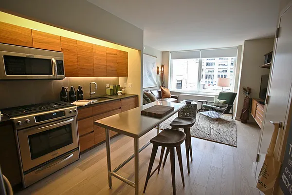 Rented by Gotham Organization | media 25